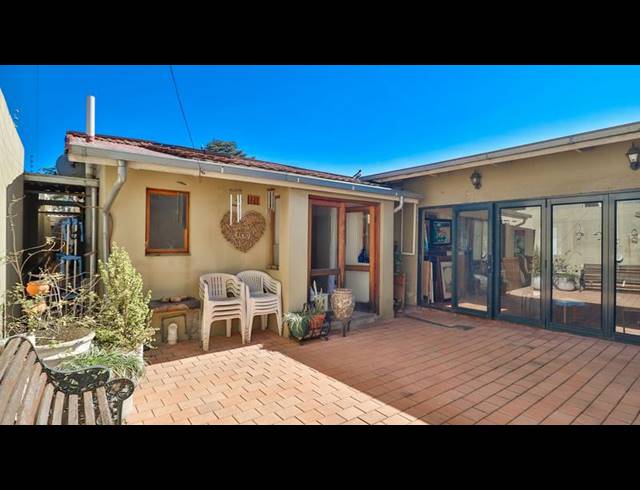 3 BEDROOM HOUSE FOR SALE IN KENSINGTON